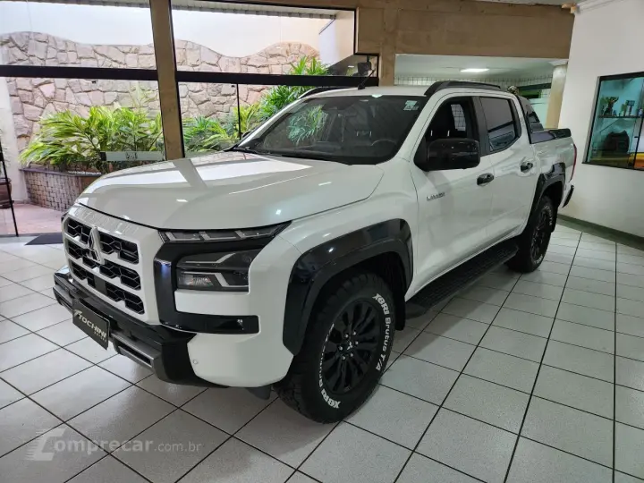 Triton  2.4 KATANA BITURBO DIESEL CABINE DUPLA 4X4 AUTOMÁTIC