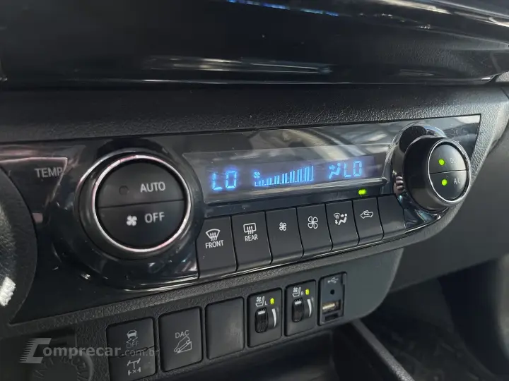 HILUX 2.8 D-4D TURBO DIESEL CD SRX 4X4 AUTOMÁTICO