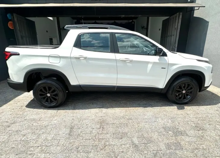 TORO 2.0 16V Turbo Freedom