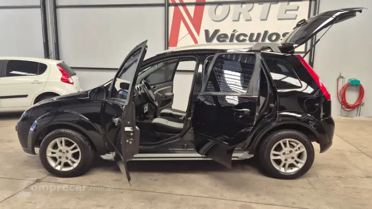 FIESTA 1.0 MPI Trail Hatch 8V