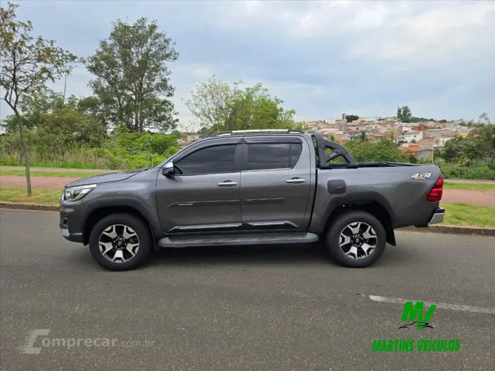 HILUX 2.8 SRX 4X4 CD 16V DIESEL 4P AUTOMÁTICO