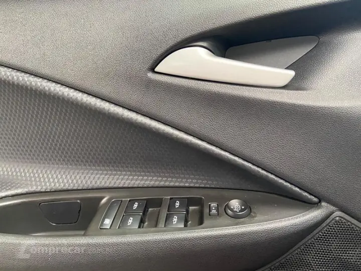 ONIX SEDAN PLUS LT 1.0 12V MANUAL