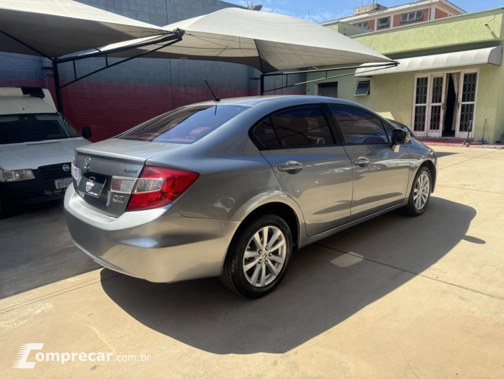 Civic 2.0 16V 4P FLEX LXR AUTOMÁTICO