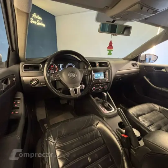 JETTA Highline 2.0 TSI 16V 4p Tiptronic