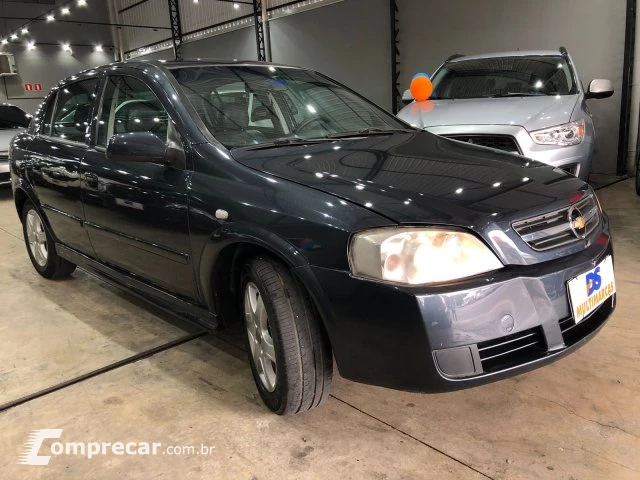 ASTRA HATCH - 2.0 MPFI ADVANTAGE 8V 4P MANUAL