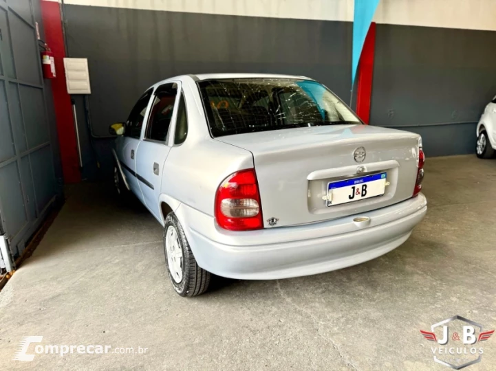 CORSA 1.0 MPFI Classic Sedan 8V