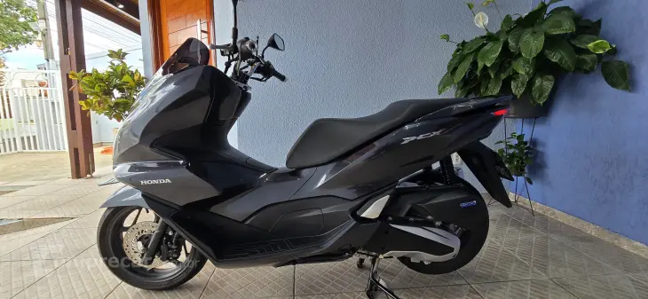 PCX 150 DLX