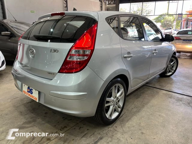 I30 - 2.0 MPFI GLS 16V 4P MANUAL