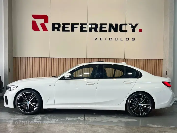 320i 2.0 16V TURBO GASOLINA M SPORT AUTOMÁTICO