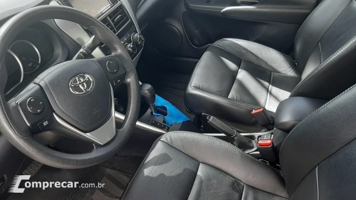 YARIS 1.5 16V Sedan XL Live