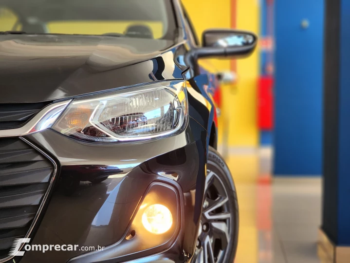 ONIX 1.0 Turbo Plus LT