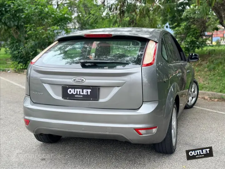 FOCUS 1.6 GL 16V FLEX 4P MANUAL