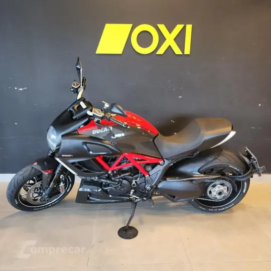 DIAVEL 1198 Carbon