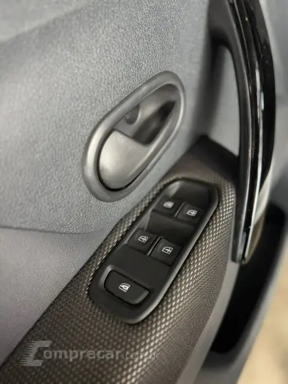 LOGAN 1.0 12V SCE ZEN