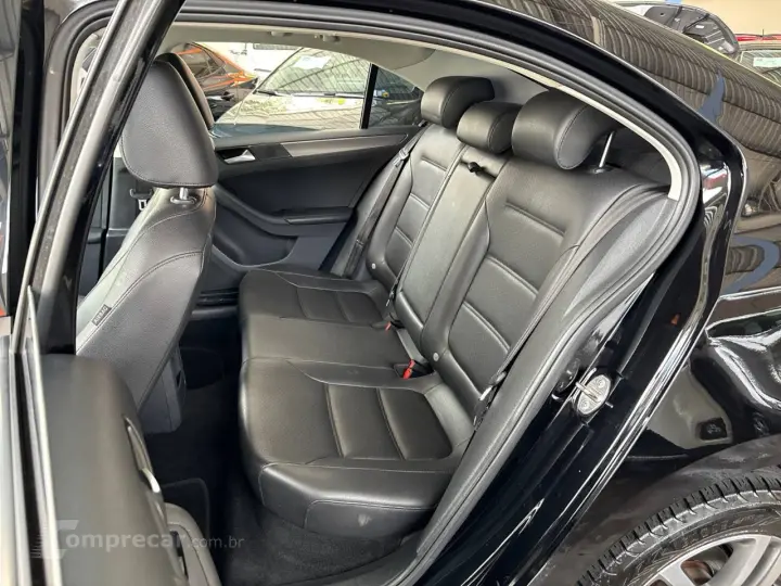 JETTA Comfortline 1.4 TSI 16V 4p Aut.