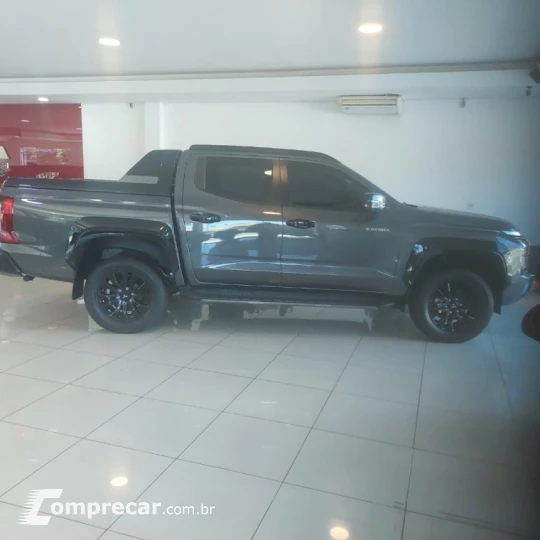 L200 TRITON 2.4 16V Turbo Sport Hpe-s CD 4X4