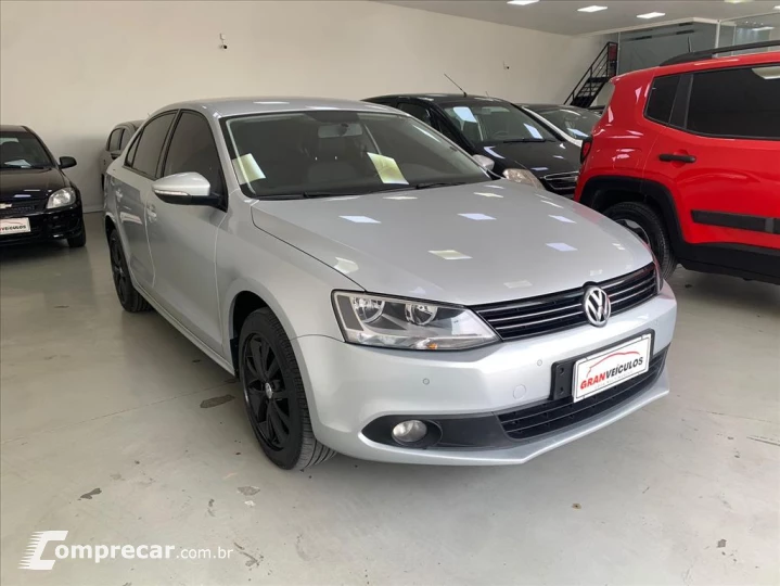 JETTA 2.0 COMFORTLINE FLEX 4P TIPTRONIC