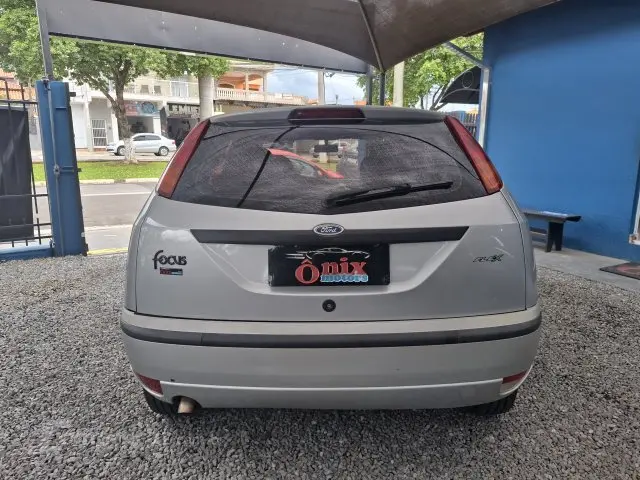 FOCUS HATCH - 1.6 GL 8V 4P MANUAL