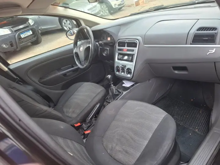 Punto 1.4 Attractive 8V Flex 4P Manual