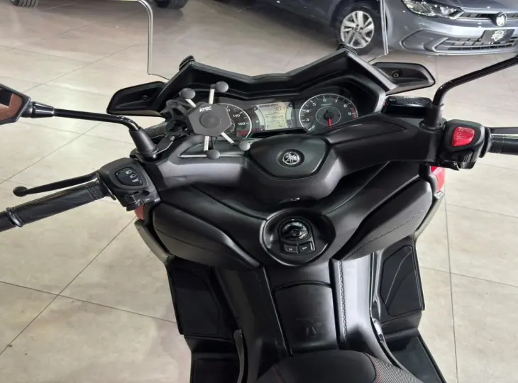 XMAX 250 ABS