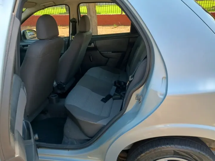 CELTA 1.0 MPFI LT 8V