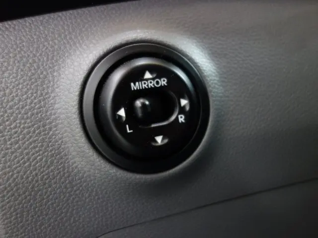 HB20S - 1.6 COMFORT PLUS 16V 4P AUTOMÁTICO