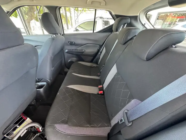 Kicks 1.6 16V 4P FLEXSTART S DIRECT X-TRONIC AUTOMÁTICO CVT