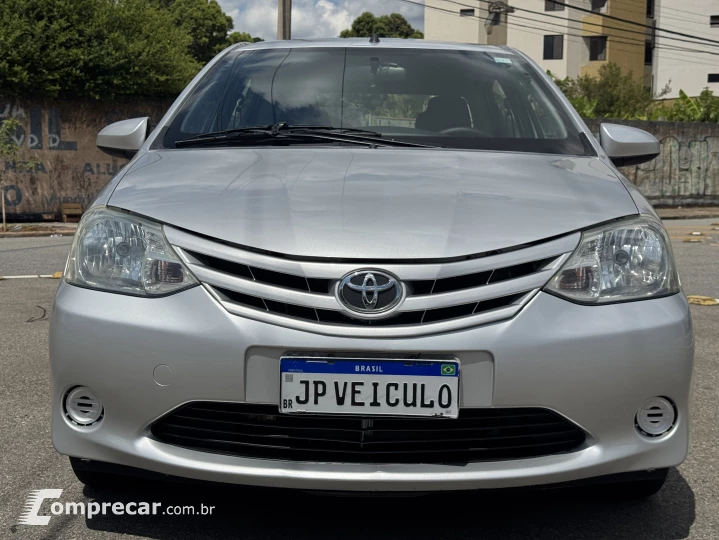 ETIOS 1.5 XS Sedan 16V