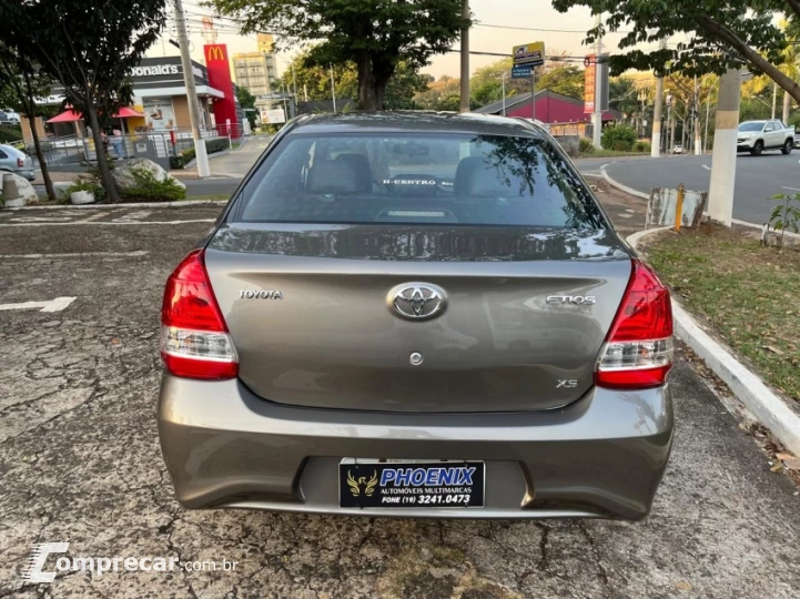 ETIOS 1.5 XS Sedan 16V