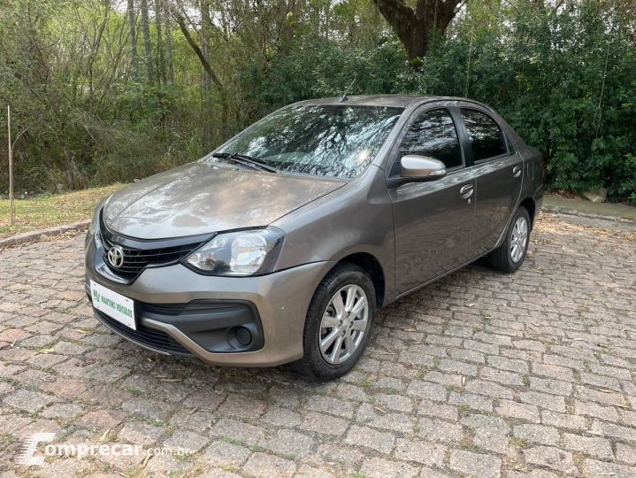 ETIOS 1.5 X Plus Sedan 16V