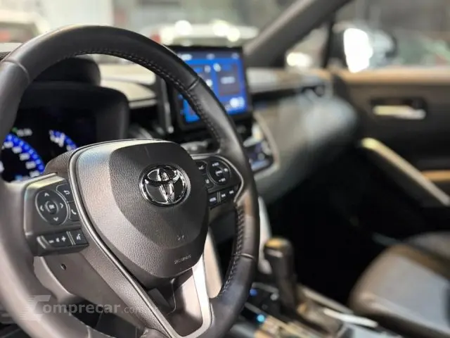 COROLLA CROSS - 2.0 VVT-IE XRE DIRECT SHIFT