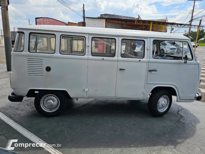 KOMBI 1.6 MI Carat 8V