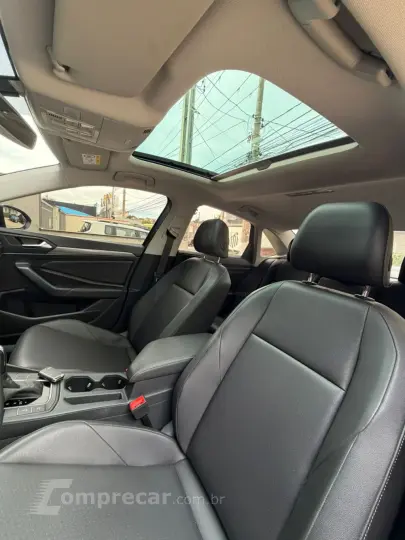 JETTA Comfort. 250 TSI 1.4 Flex 16v Aut.