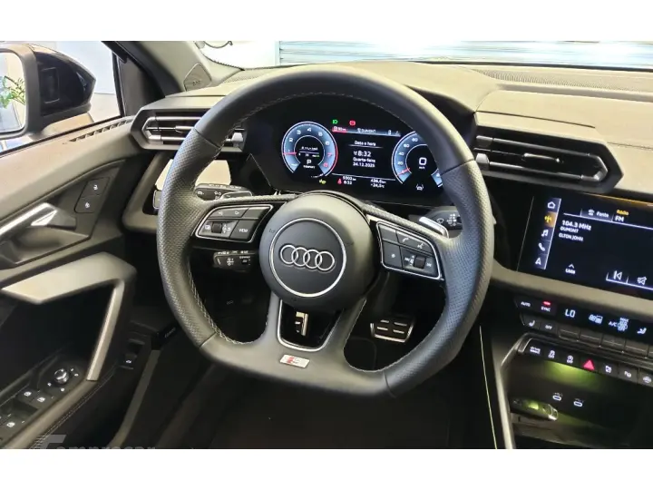 A3 2.0 40 TFSI GASOLINA SEDAN PERFORMANCE BLACK S-TRONIC