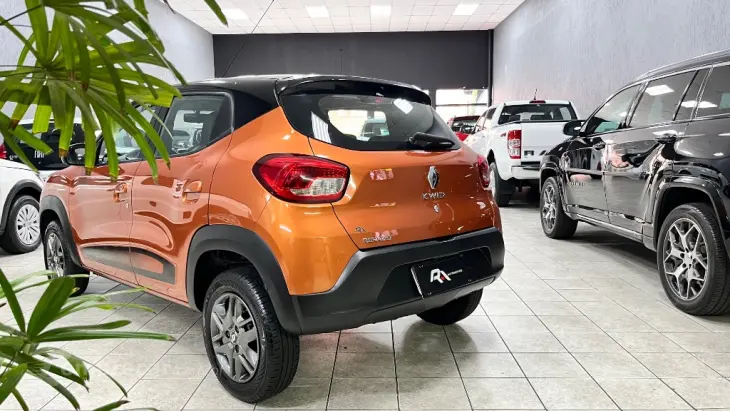 KWID Intense 1.0 Flex 12V 5p Mec.