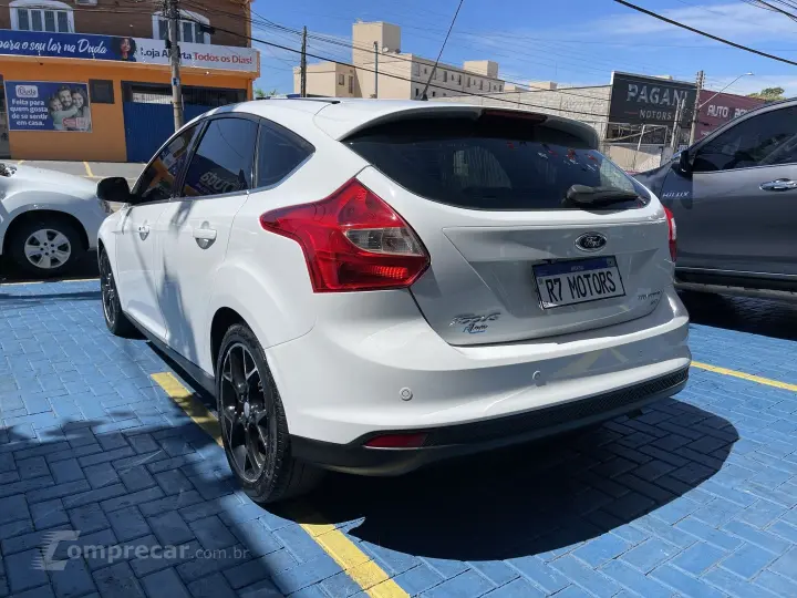 FOCUS 2.0 TITANIUM 16V FLEX 4P POWERSHIFT