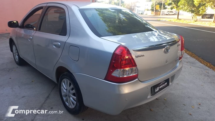 ETIOS 1.5 XLS Sedan 16V