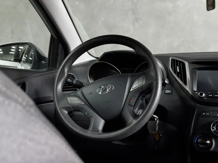 HB20S 1.6 COMFORT PLUS 16V FLEX 4P AUTOMÁTICO