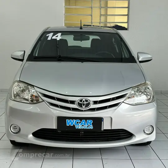 ETIOS HB X ETIOS HB X