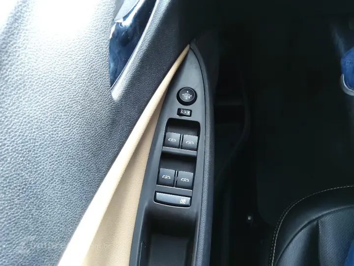 ONIX 1.0 TURBO FLEX PLUS PREMIER AUTOMÁTICO