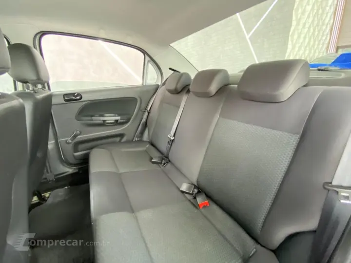 VOYAGE 1.0 Flex 12V 4p