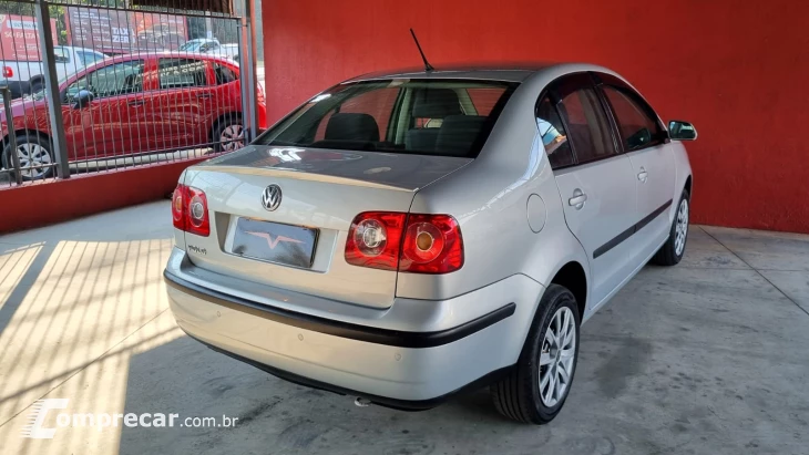 POLO SEDAN 1.6 MI 8V