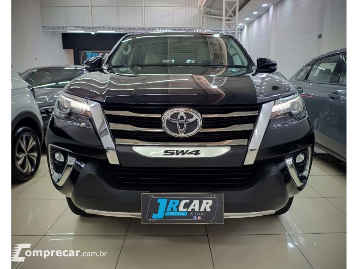 HILUX SW4 2.8 SRX Diamond 4X4 7 Lugares 16V Turbo Intercoole