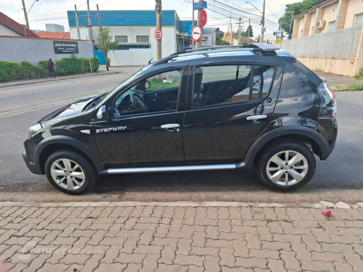 Sandero 1.6 STEPWAY 16V FLEX 4P AUTOMÁTICO