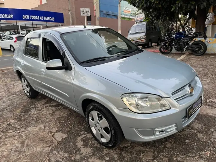 PRISMA 1.4 MPFI JOY 8V