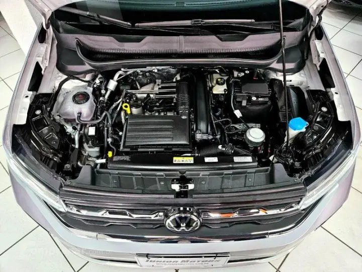 T CROSS HIGHLINE 250 TSI AUT