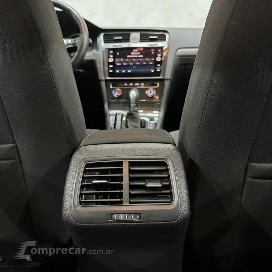 Golf Comfort. 200 TSI 1.0 Flex 12V Aut.