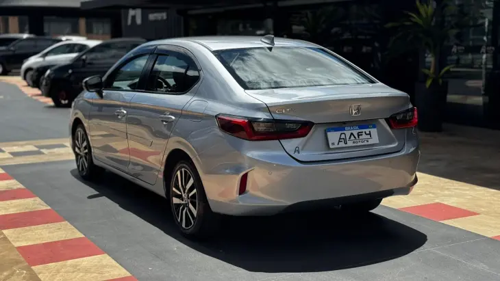 CITY Sedan Touring 1.5 Flex 16V 4p Aut.