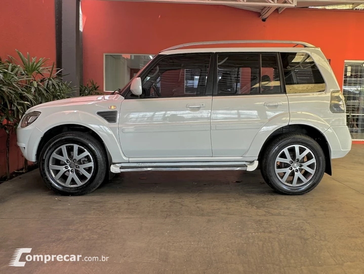 PAJERO TR4 2.0 4X2 16V 140CV FLEX 4P AUTOMÁTICO