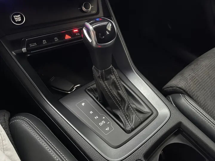 Q3 2.0 40 TFSI GASOLINA PERFORMANCE BLACK QUATTRO TIPTRONIC